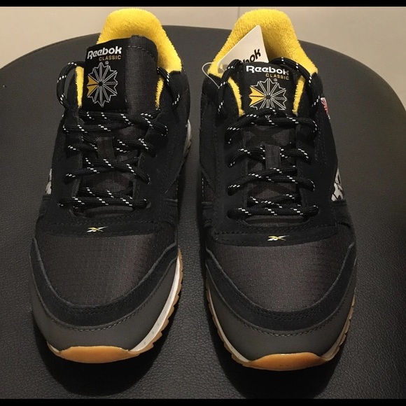 Reebok Classic Size 5 main image 6